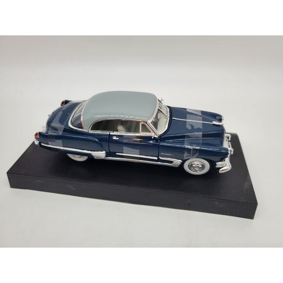 Signature Models -  1949 Cadillac Series 62 Sedan - Picture 4 of 10